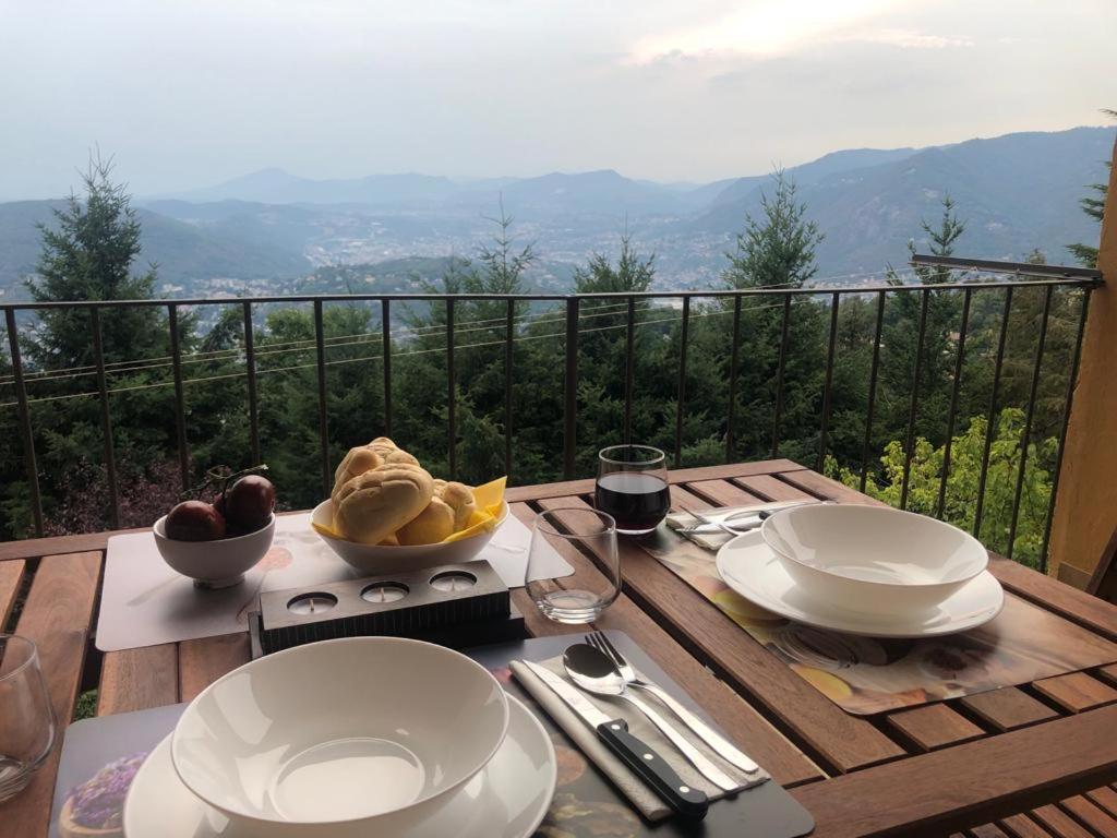 Il Nido Della Fenice Brunate Zewnętrze zdjęcie
